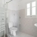 Veroni's 4 *